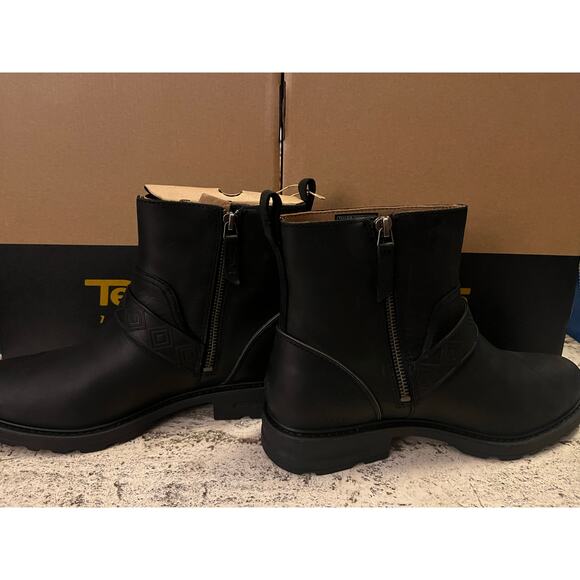 NEW IN BOX Teva Rowena Buckle Boots, Black, Women's 6 - Picture 9 of 9